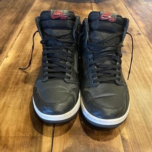 Jordan 1 Retro High OG Black Satin Gym Red